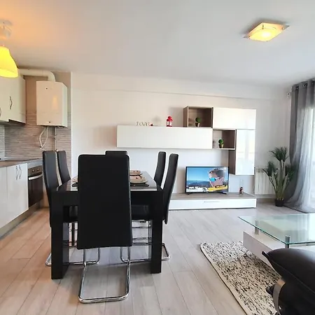 Adam's Flat Corazon De Apartment *